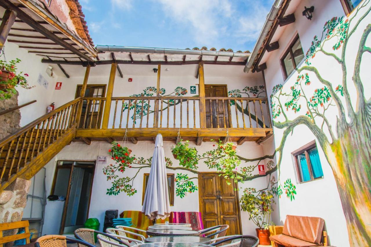 Tucan Albergue *